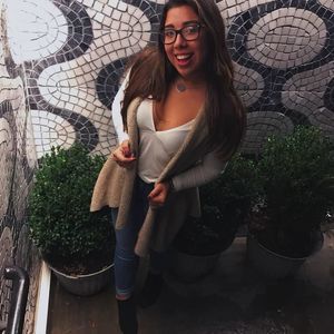 Meet your Posher, Stephanie